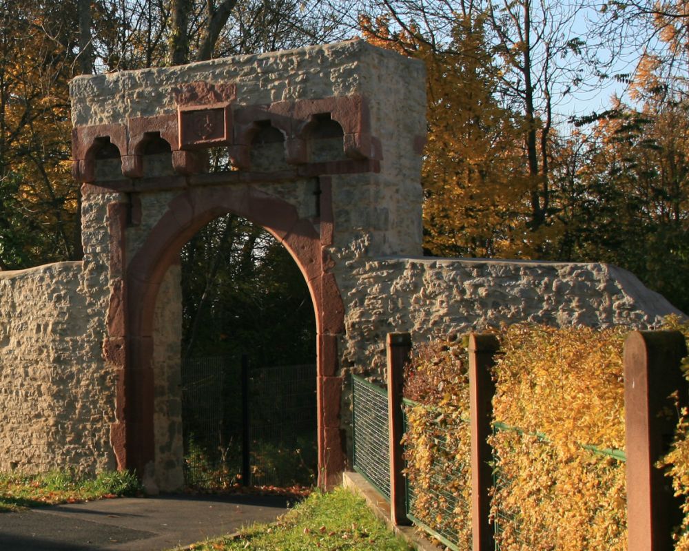 Schlossmauer